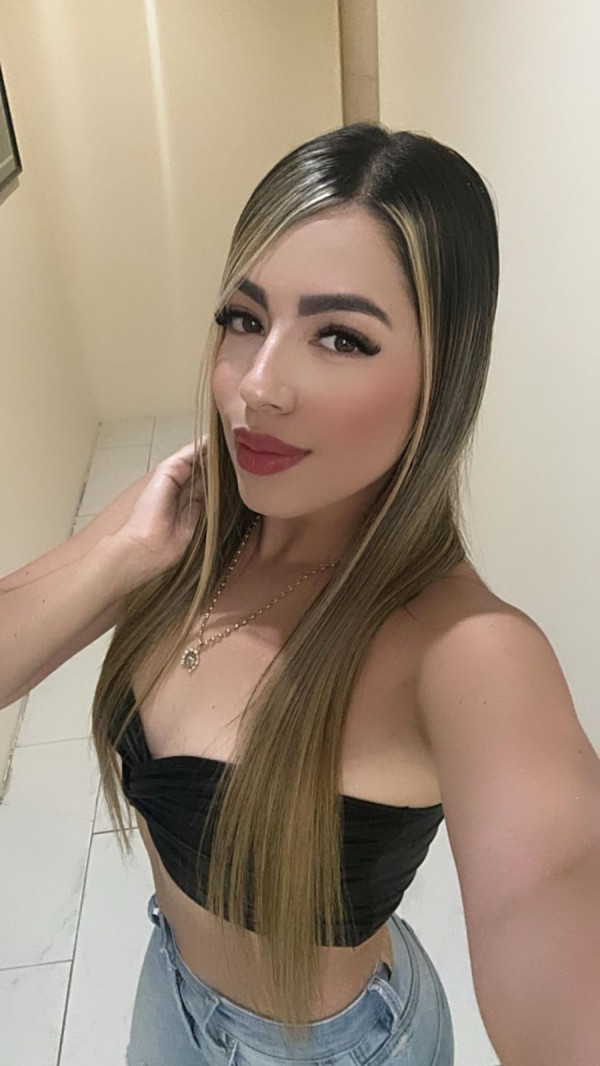 Victoria rubia Puta de Lujo en Ibiza