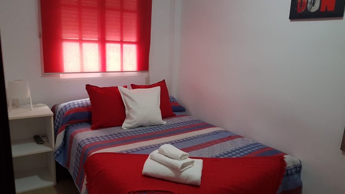 Habitaciones disponibles en dos Almeria