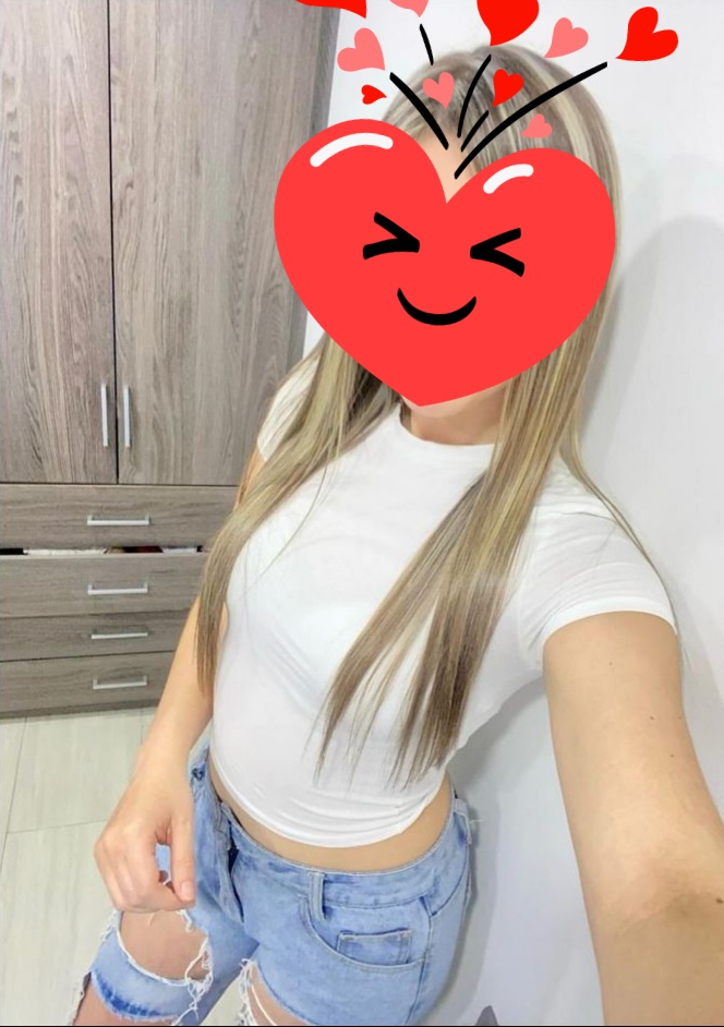 Lorena española joven cariñosa