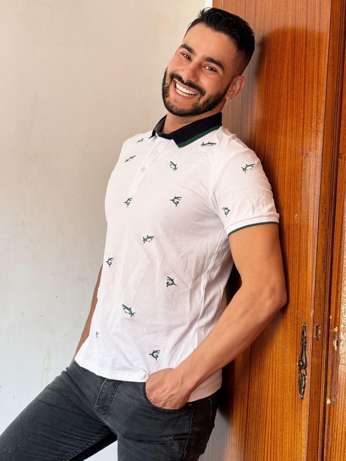 Colombiano elegante y muy caliente en la intimidad