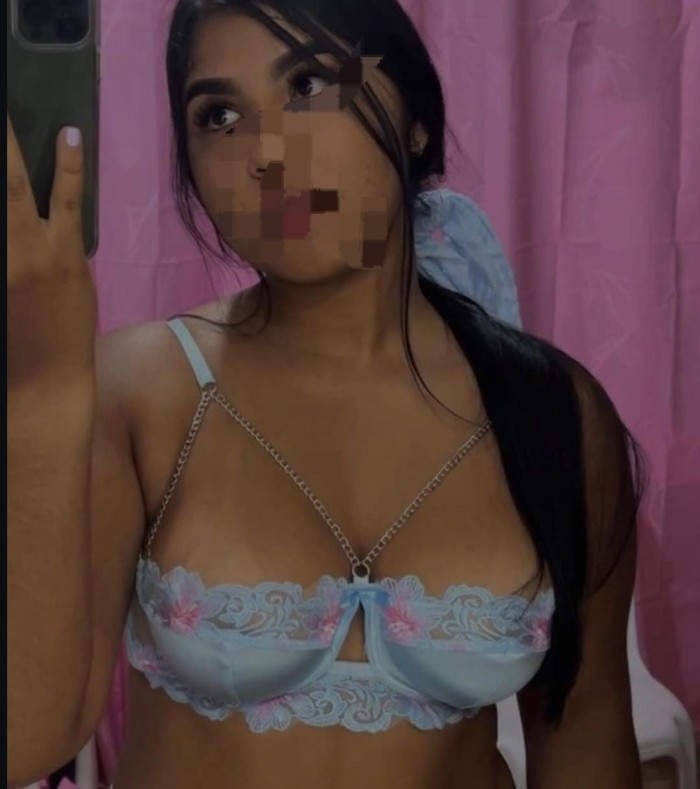 Teen colombiana. Muy viciosa y juguetona