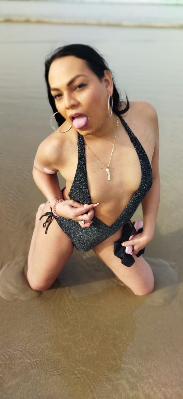 Divertida y juguetona chica trans nueva en la zona