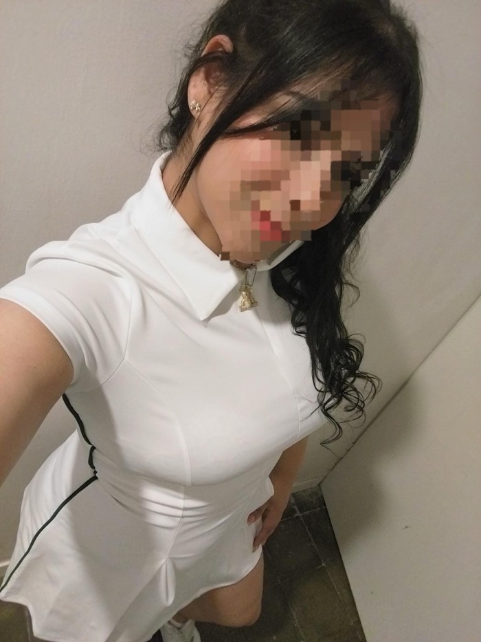 CHICA DIVORCIADA NUEVA EN EL OFICIO