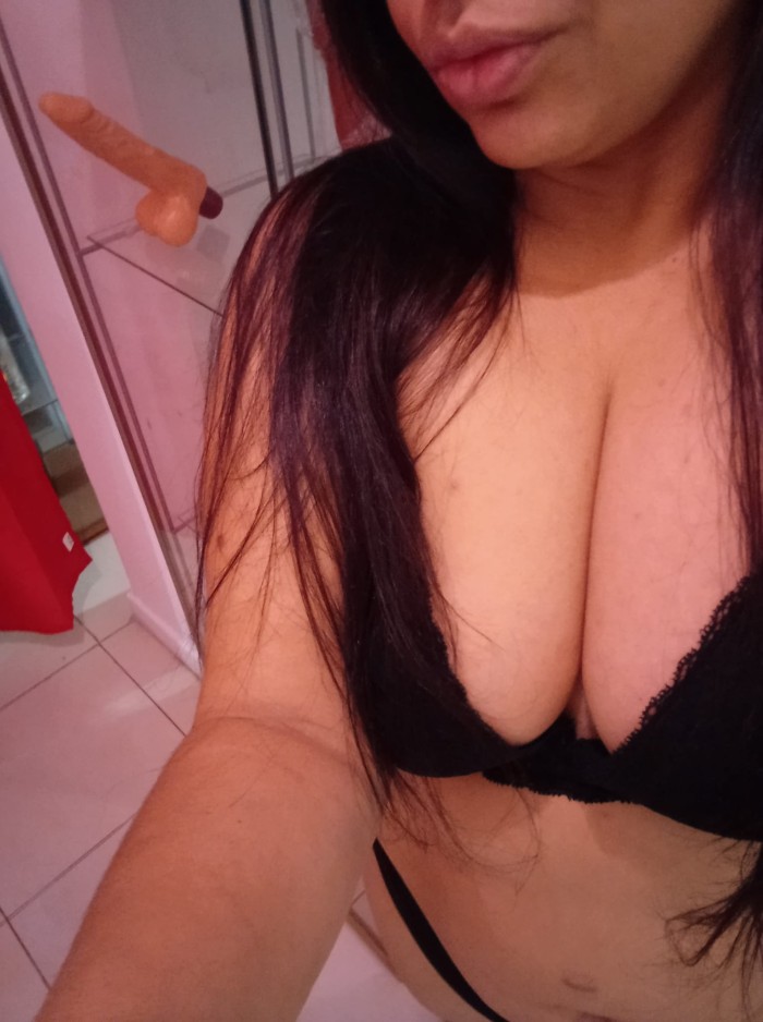 Madurita Fiestera cachonda en Getafe 24hrs