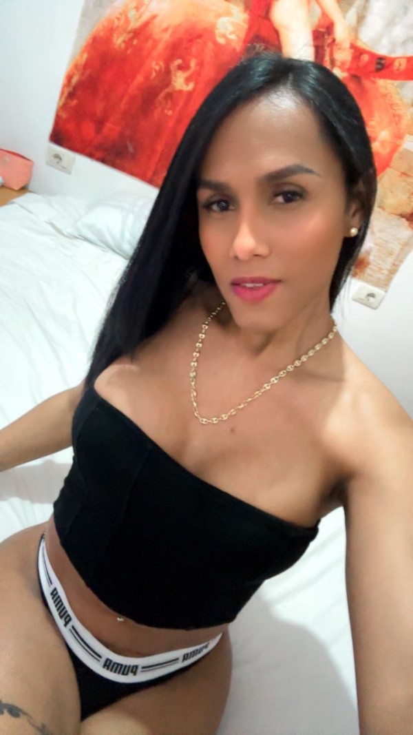 Novedad trans real femenina una bomba la más desea