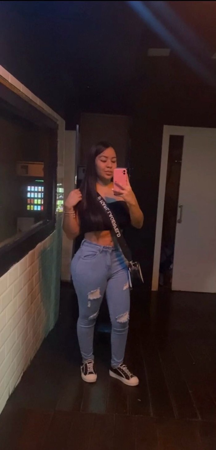 HERMOSA LATINA, ATRACTIVA Y AMOROSA EN   AGUADULCE