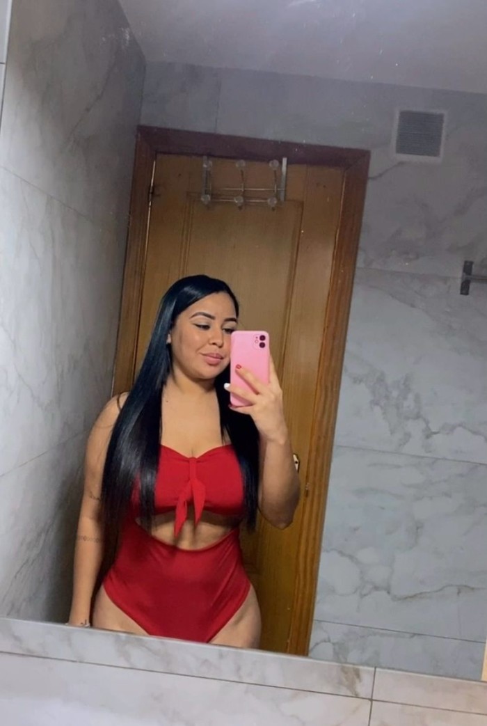 HERMOSA LATINA, ATRACTIVA Y AMOROSA EN AGUADULCE