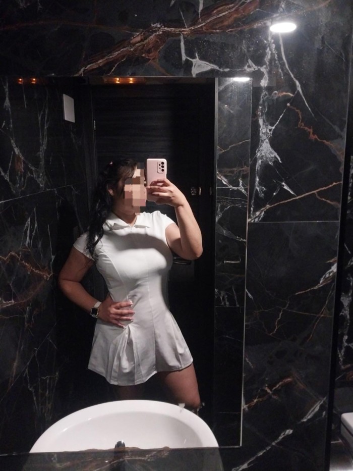 ARDIENTE Y ENCANTADORA /SALIDAS