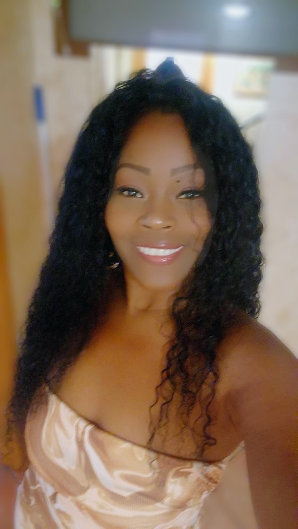 VANESA LATINA Acompañante y masajista