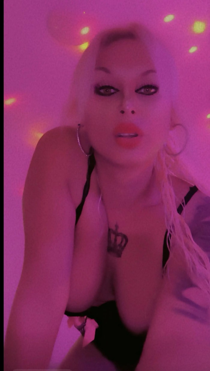 Pro mistress victoria española catalana