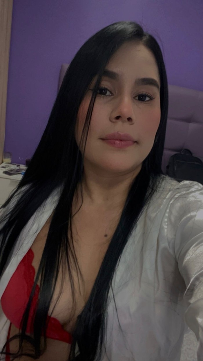 ZORRA JOVENCITA CON MUCHAS GANAS DE PUTEAR