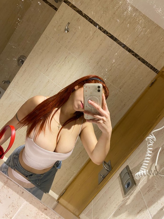 Carol con ganas de mucho sexo!!