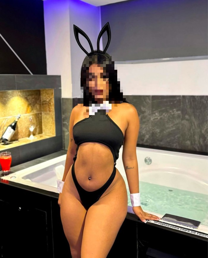 FIESTERA MAMADORA