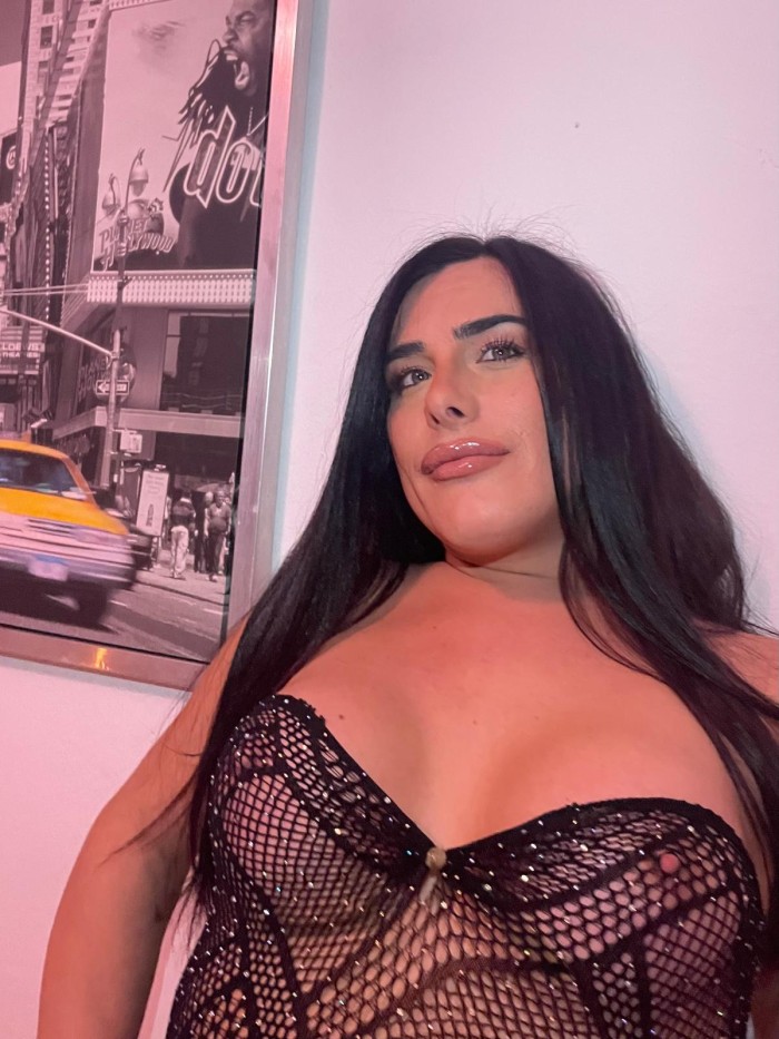 Solo solita. En casa para. Ti.