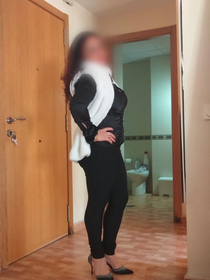 Catty, preciosa madurita en Santomera