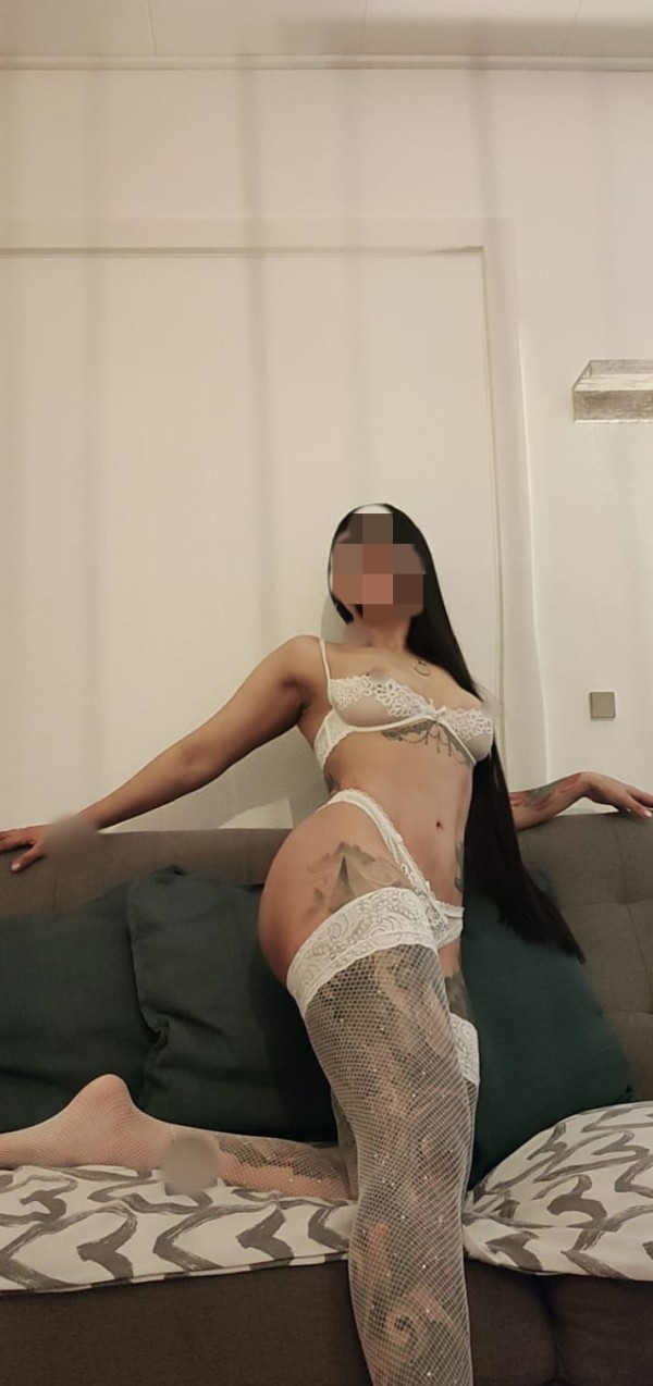 Chica independiente latina