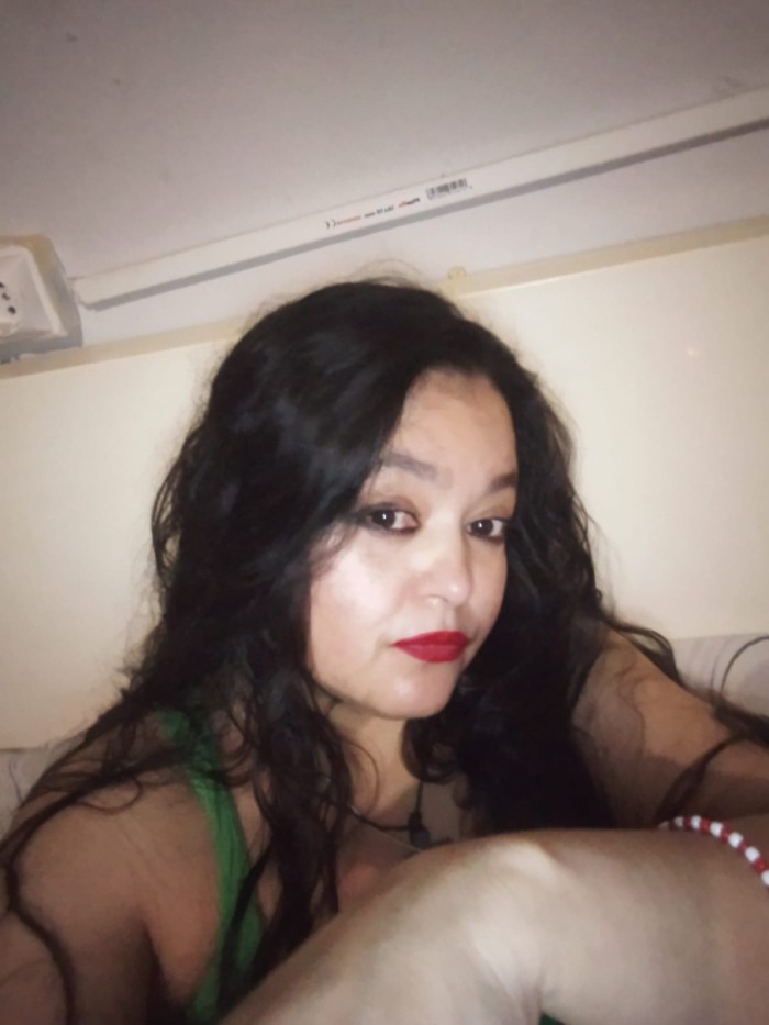 Portuguesa muy cachonda en Elda