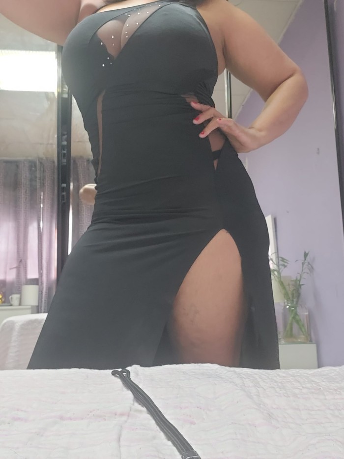 Morena latina plaza francés macias