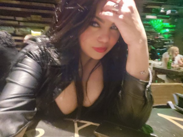 Oriana, la venezolana más dulce y apasionada en Oviedo