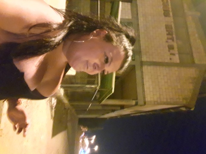 Valeria transexual a dos salidas y videollamadas 2