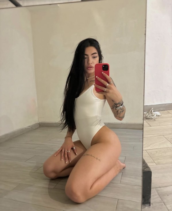 Española 22 años, independiente