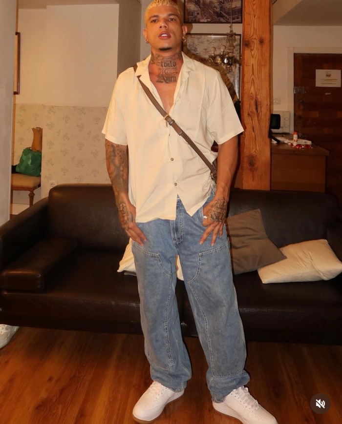 Latino Cachondo 25CM De Polla Con Sitio