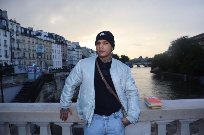 Latino Cachondo 25CM De Polla Con Sitio