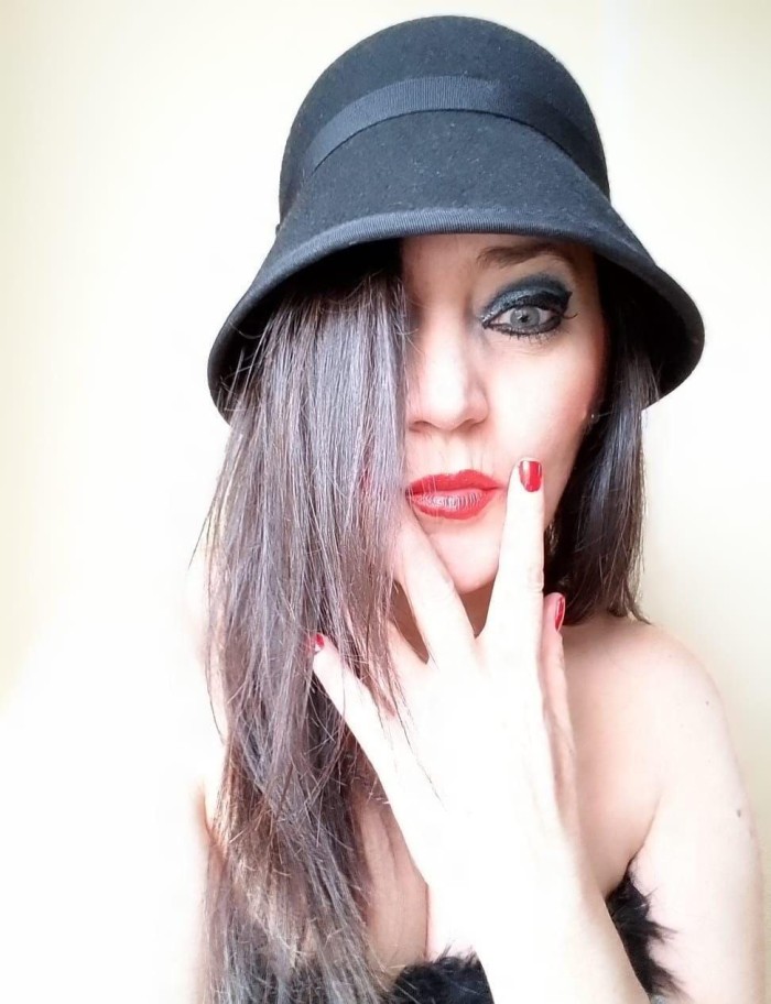 SOY LA PUTA DE TUS SUEÑOS. FIESTERA, MUY VICIOSA CON GANAS DE MARCHA