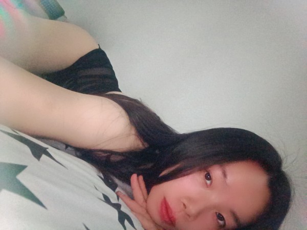 NUEVA Chica asiática PRIMERA LOS CRISTIANOS TENERIFE