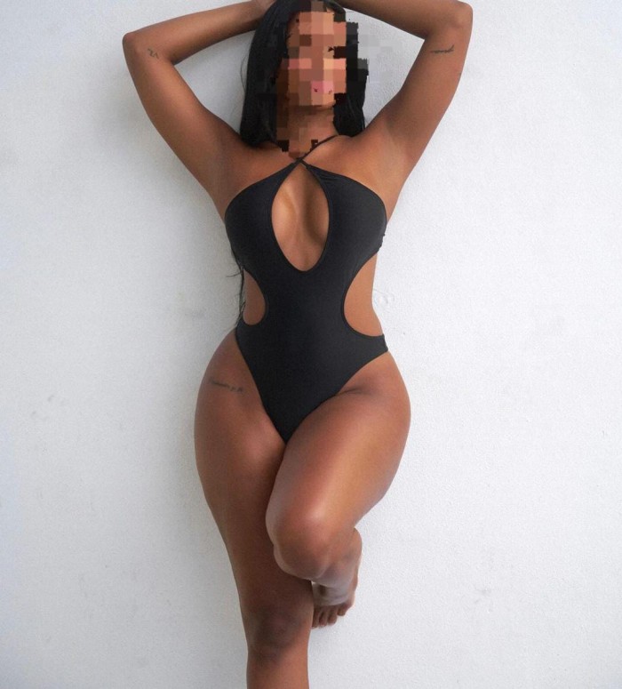 Coqueta y caliente