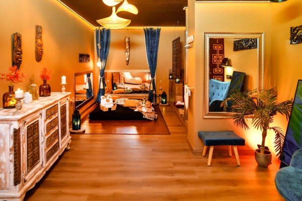 SE BUSCA MASAJISTA,CENTRO DE MASAJES ALTO STANDING