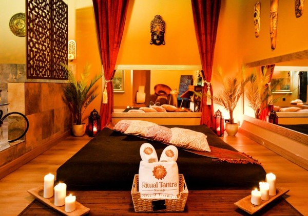 SE BUSCA MASAJISTA,CENTRO DE MASAJES ALTO STANDING