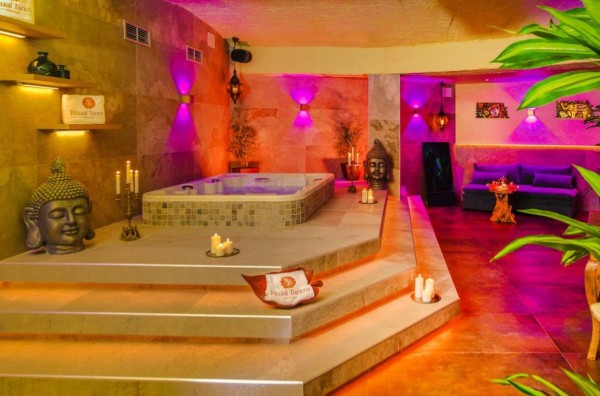 SE BUSCA MASAJISTA,CENTRO DE MASAJES ALTO STANDING