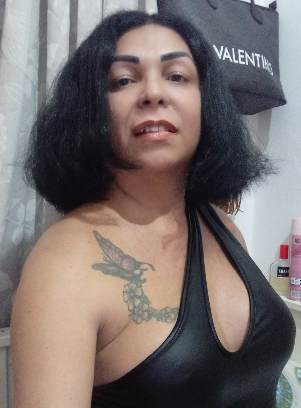 TRAVESTI VERSÁTIL JUGUETONA.. VERSÁTIL