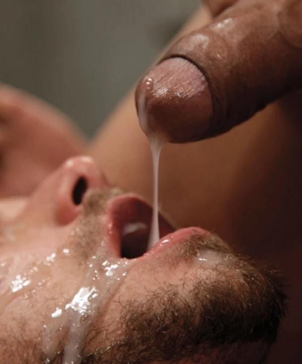 UNA POLLA DE 20 CM LECHERA