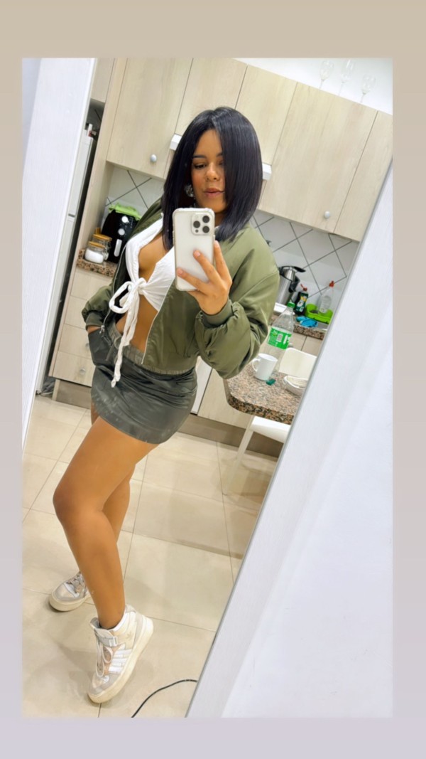 MULATA DE HERMOSAS CURVAS