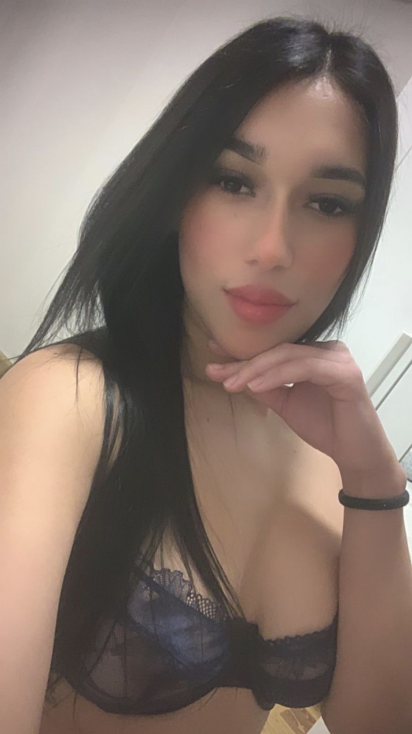 Hermosa fiestera sensual colombiana
