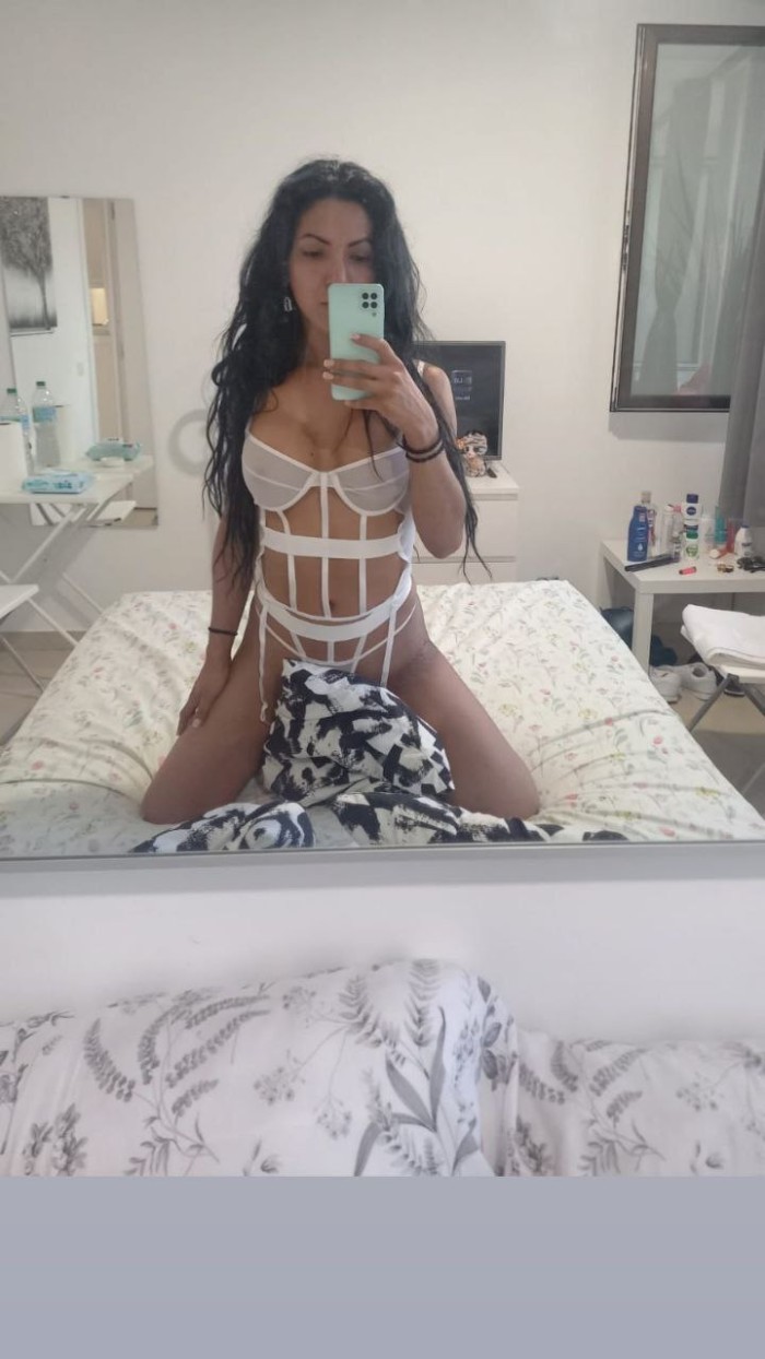 MORENA ARGENTINA LECHERA