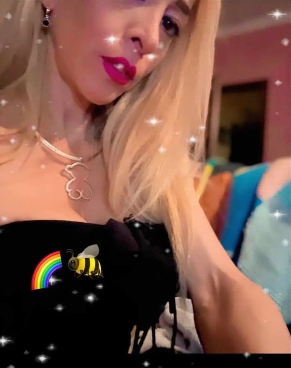 Mexicana rubia delgada sexy