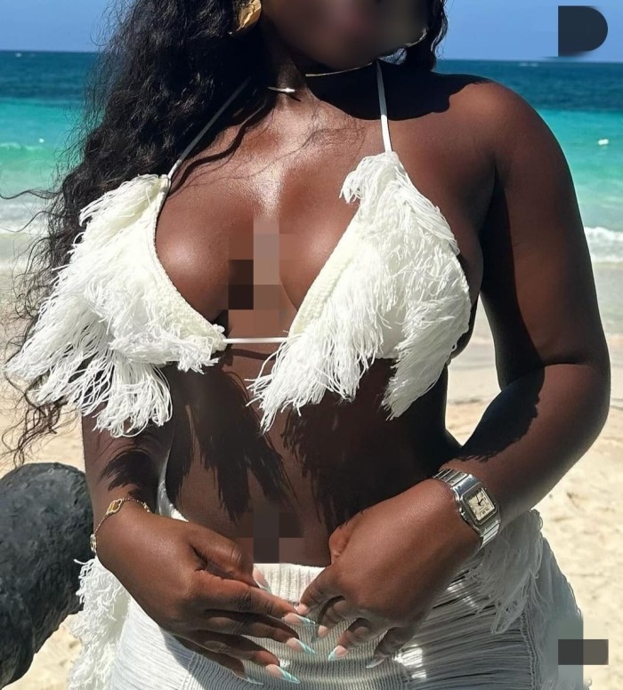 Putilla de ébanos tetuda