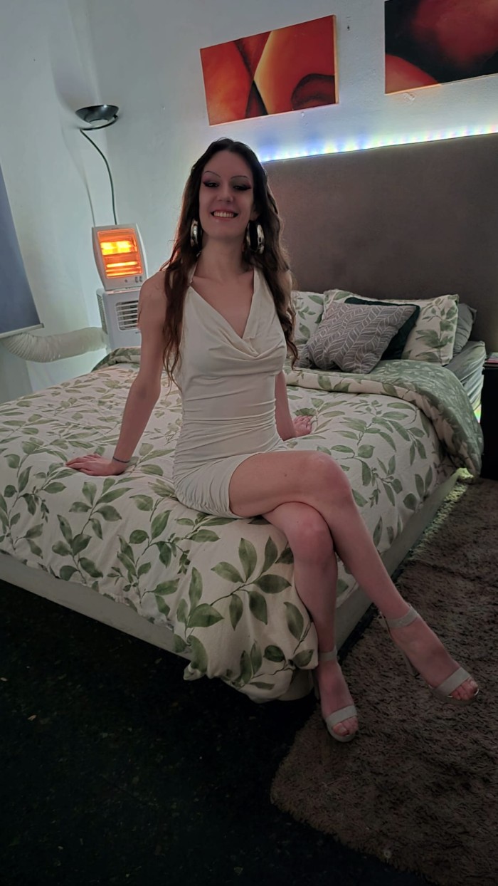 MIA NIÑATA TRAVIESA Y CACHONDA 24 HORAS