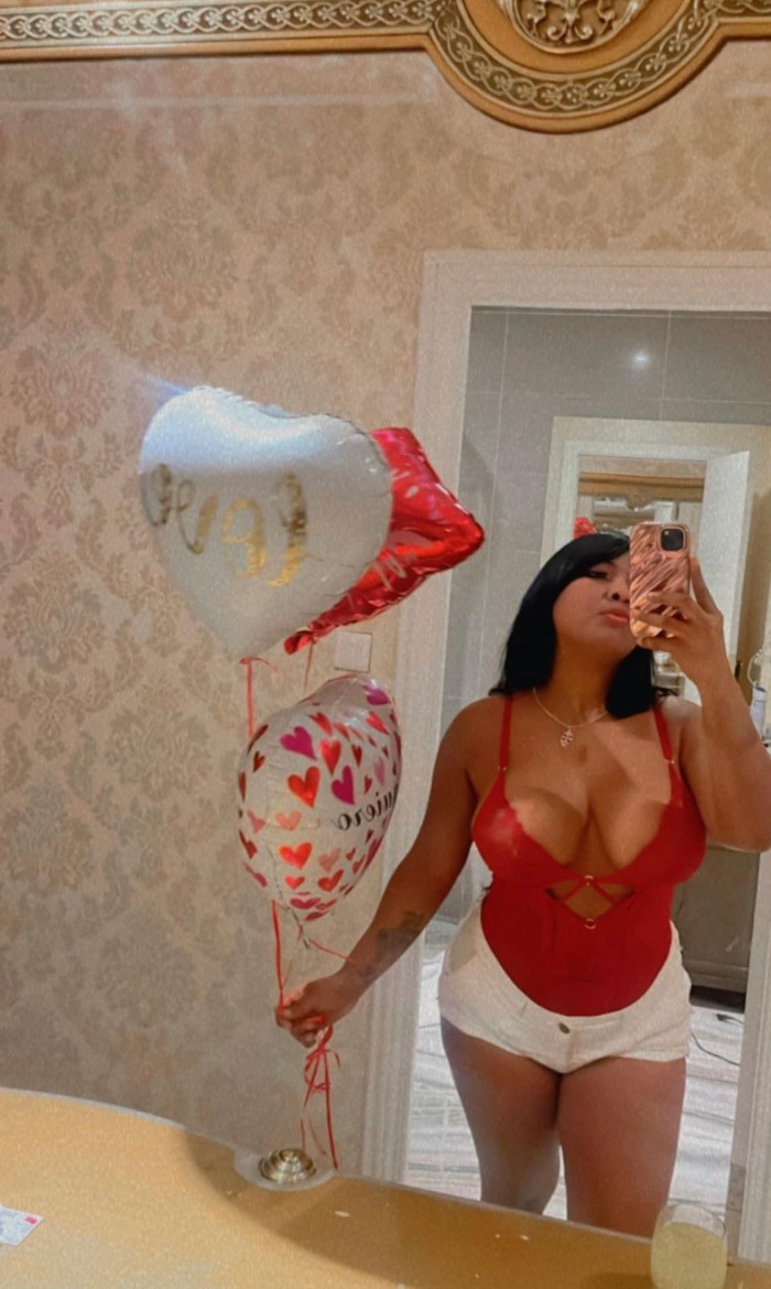 CACHONDEO MORBO Y MUCHA MARCHA