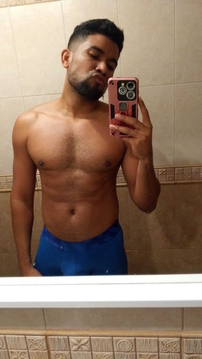 Título latino dominante