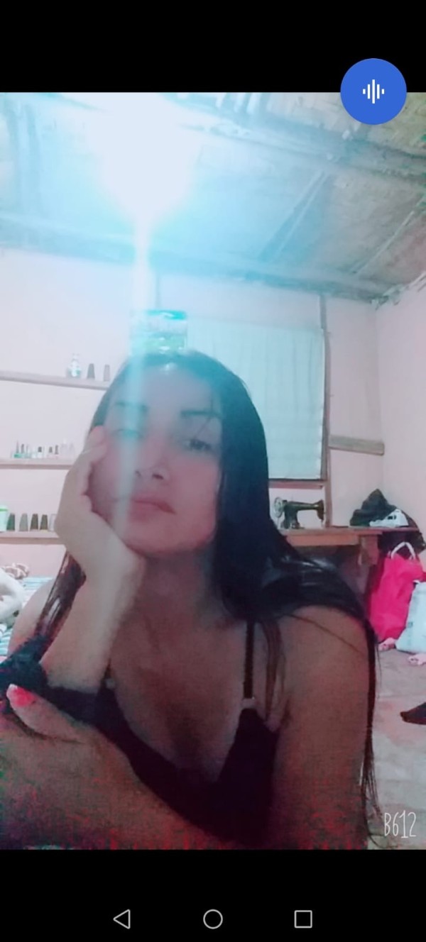 Trans muy femenina y guapa y morbosa y fiestera