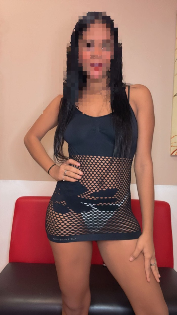 LINDA MORENITA COMPLETITA 24 H DISPONIBLE