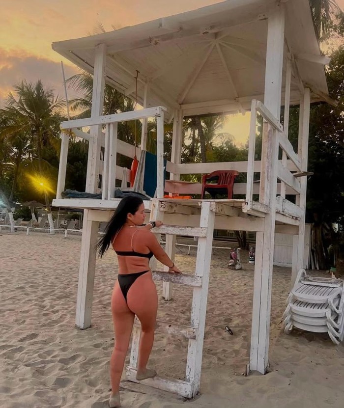 CON UN RICO 69 CORRAMONOS JUNTOS QUIERO TODA TU LE