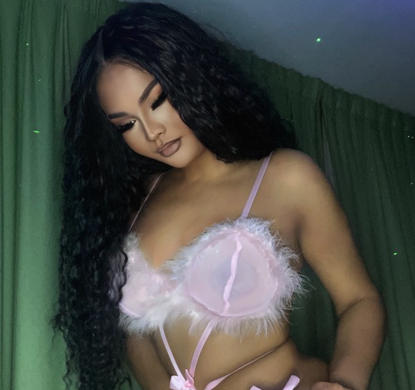 UN SUEÑO ECHO REALIDAD 21 cm LATINA DE GRANDES CURVAS