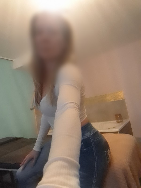 Española en ELDA masajes y más