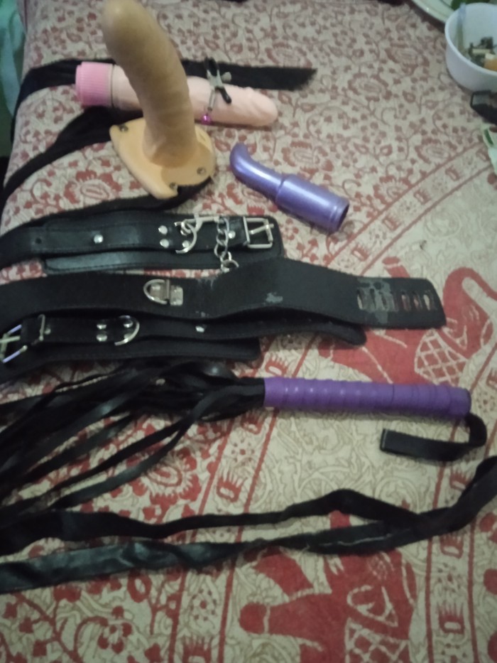 MEGAN DOMINA JUGUETES PARA TI