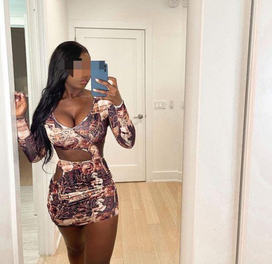 Lorca Paola morenaza Colombiana cariñosa discreta